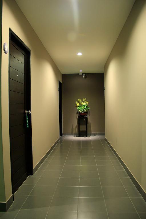 Shooters Guesthouse Pattaya Exterior foto
